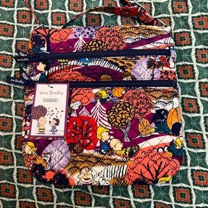 NWT Vera Bradley peanuts triple zip hipster